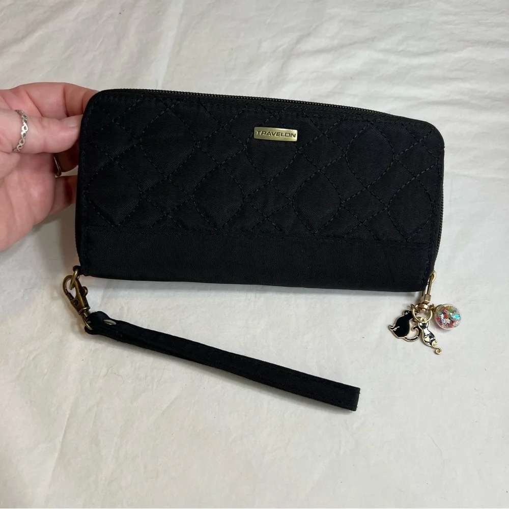 Travelon RFID black full size zip around wallet wristlet